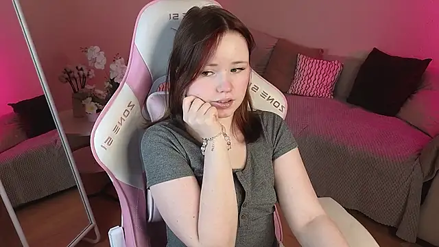 Sweetie Hope online show from March 2026 04:44:02 PM