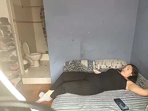 badlove42 online show from November 2025 09:27:01 PM