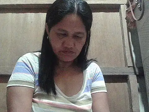 Snapshot of hotmama_063 chatting on June 2026 08:33:02 PM hotmama 063 online show from June 2026 08:33:02 PM