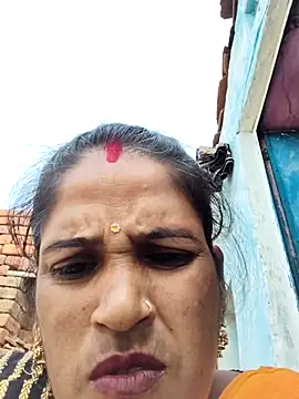 Nillohot online show from October 2025 10:05:01 AM