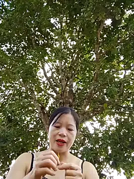 Snapshot of samsam-bae chatting on September 2025 02:04:01 AM samsam-bae online show from September 2025 02:04:01 AM