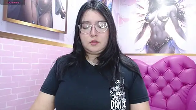 Snapshot of Dulce_meow chatting on September 2025 11:43:02 AM Dulce meow online show from September 2025 11:43:02 AM
