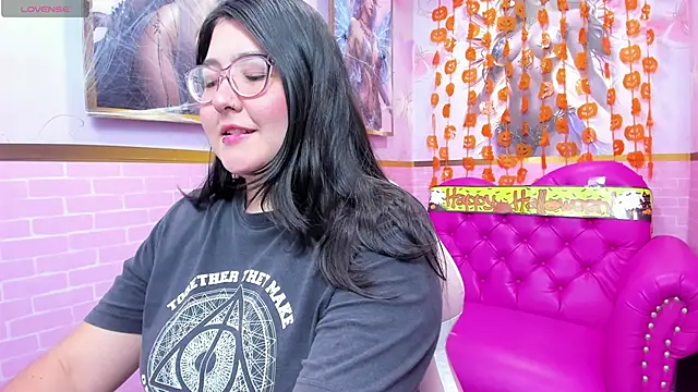 Snapshot of Dulce_meow chatting on October 2025 11:46:02 AM Dulce meow online show from October 2025 11:46:02 AM