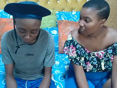 SweetSlenderChoc online show from February 2026 07:32:01 PM