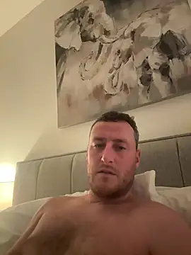 Londonlad818 online show from February 2026 07:21:02 PM