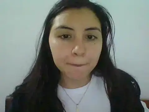 Snapshot of _Romilly_ chatting on April 2026 02:38:02 AM Romilly online show from April 2026 02:38:02 AM