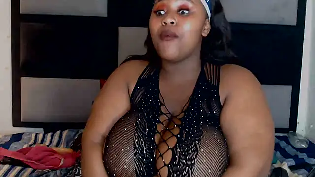Freaky-boobs online show from December 2025 10:44:02 AM