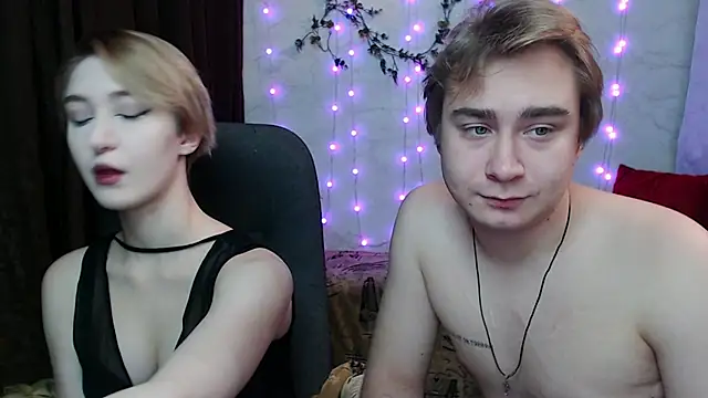 Snapshot of Lust4Money chatting on November 2025 11:04:01 PM Lust4Money online show from November 2025 11:04:01 PM