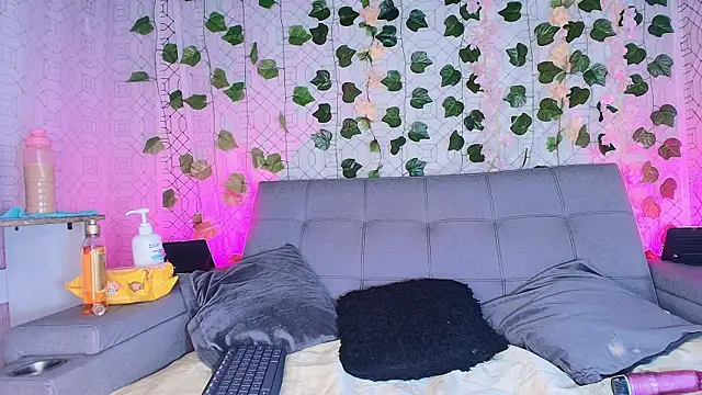 collet 1 online show from October 2025 12:26:01 PM