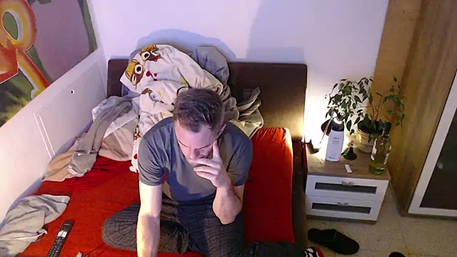 EdelHolz91 online show from February 2026 04:22:01 PM