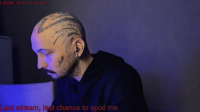 Snapshot of AndyLonesome chatting on September 2025 07:57:02 PM AndyLonesome online show from September 2025 07:57:02 PM