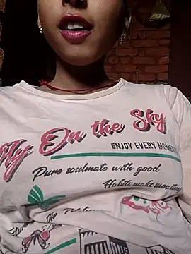 Snapshot of Yatiksha_Beby chatting on November 2025 07:30:02 AM Yatiksha Beby online show from November 2025 07:30:02 AM