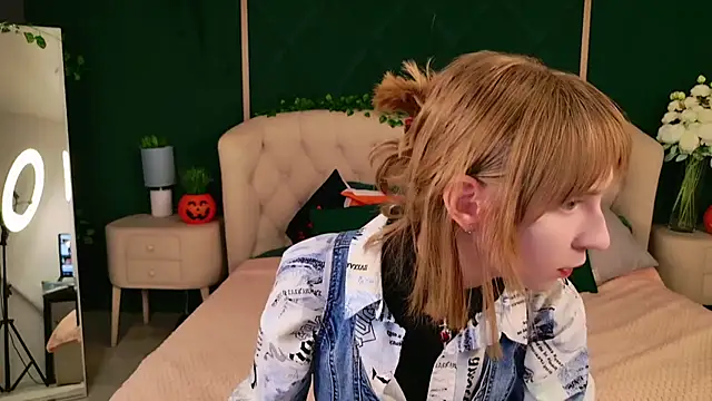 Beverly Gomes online show from October 2025 03:56:02 PM