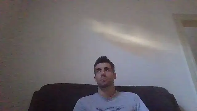 Snapshot of JulioIsHere4you chatting on September 2025 06:59:02 AM JulioIsHere4you online show from September 2025 06:59:02 AM