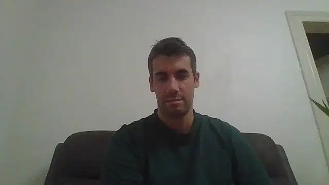JulioIsHere4you online show from November 2025 11:04:02 PM