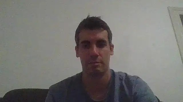 JulioIsHere4you online show from November 2025 11:29:01 AM
