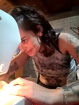 Almendrasexy online show from November 2025 03:45:01 AM