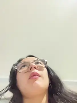 Bella Sumers online show from April 2026 06:26:01 PM