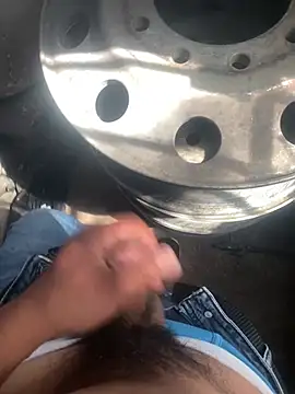 Snapshot of Chico031289 chatting on March 2026 05:17:02 PM Chico031289 online show from March 2026 05:17:02 PM