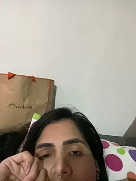 Snapshot of danilyns chatting on September 2025 05:39:02 AM danilyns online show from September 2025 05:39:02 AM