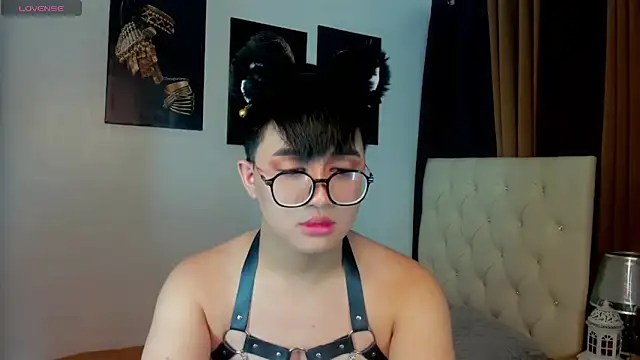 KentAivan online show from September 2025 04:18:02 AM