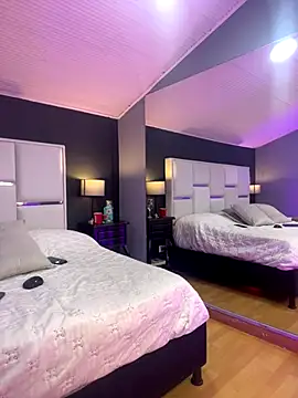 Samantha Milf   online show from October 2025 09:12:02 PM