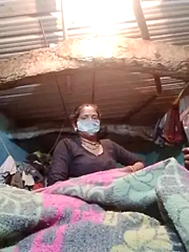 Snapshot of CUTE-004 chatting on February 2026 04:58:02 PM CUTE-004 online show from February 2026 04:58:02 PM