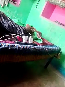 Snapshot of CUTE-004 chatting on April 2026 07:36:02 AM CUTE-004 online show from April 2026 07:36:02 AM