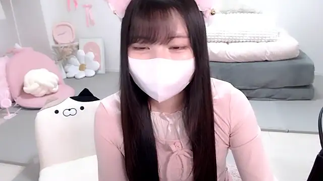 moka-neko online show from November 2025 05:13:02 PM