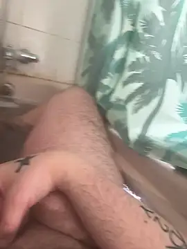 Snapshot of Badking9377 chatting on April 2026 04:37:01 PM Badking9377 online show from April 2026 04:37:01 PM