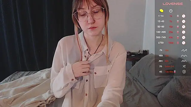 ohmycheryl online show from November 2025 07:30:01 PM