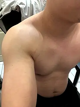 tw boy520 online show from January 2026 05:18:02 PM