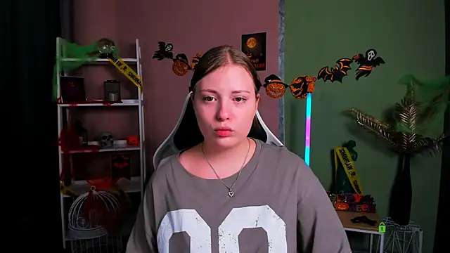 melani bumm online show from October 2025 05:52:01 AM