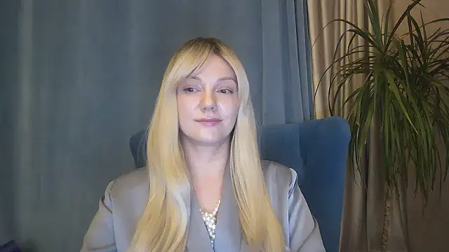 Zurelis online show from November 2025 01:45:01 PM