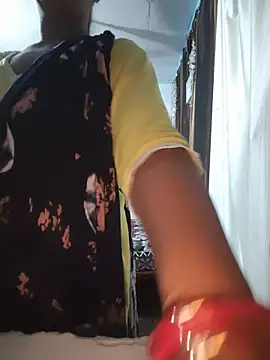 Snapshot of your_favourite_bhabhi chatting on August 2026 12:31:01 AM your favourite bhabhi online show from August 2026 12:31:01 AM