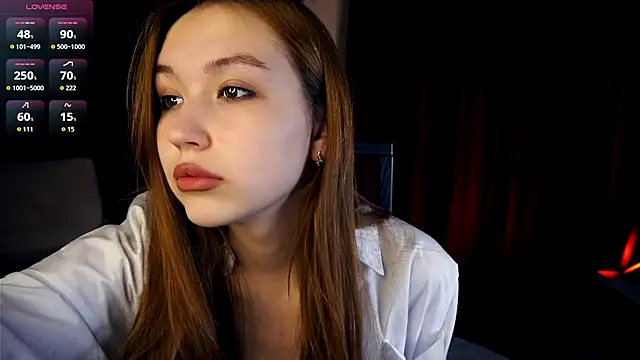 Snapshot of ShariTietge chatting on December 2025 08:14:02 PM ShariTietge online show from December 2025 08:14:02 PM