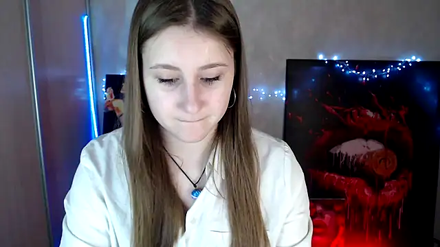 Snapshot of Milka_kamila chatting on April 2026 12:11:02 PM Milka kamila online show from April 2026 12:11:02 PM