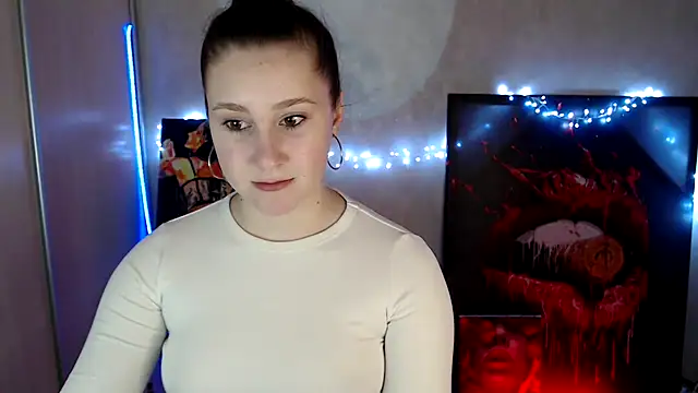 Snapshot of Milka_kamila chatting on April 2026 12:18:01 PM Milka kamila online show from April 2026 12:18:01 PM