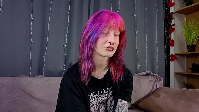 Snapshot of KandraCruser chatting on March 2026 08:02:02 PM KandraCruser online show from March 2026 08:02:02 PM