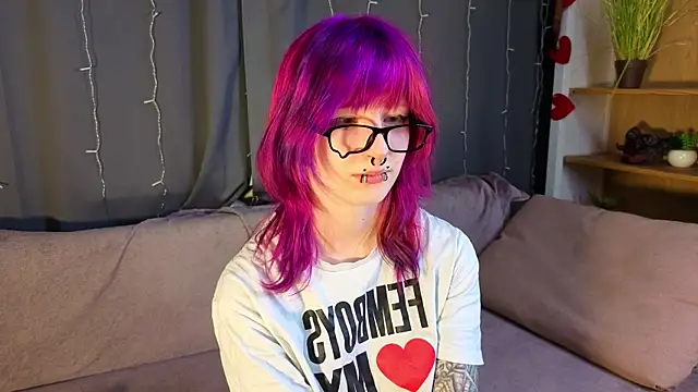 Snapshot of KandraCruser chatting on March 2026 08:12:02 PM KandraCruser online show from March 2026 08:12:02 PM