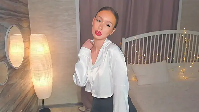 NedraLober online show from March 2026 07:10:01 PM