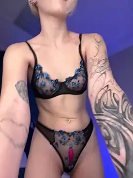 Snapshot of Elven_Elfie chatting on November 2025 05:09:01 AM Elven Elfie online show from November 2025 05:09:01 AM