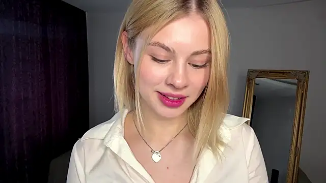 Lil Elisa online show from September 2025 10:17:02 AM