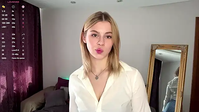 Lil Elisa online show from September 2025 11:11:01 AM