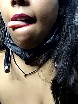 Snapshot of aliyaa9900 chatting on November 2025 07:23:02 PM aliyaa9900 online show from November 2025 07:23:02 PM