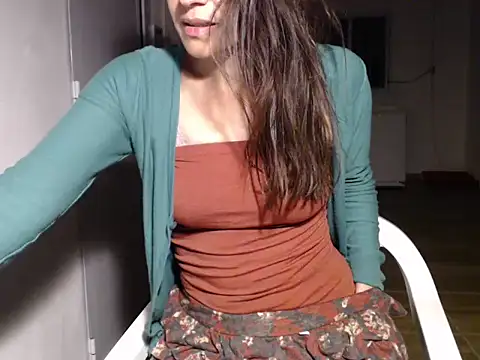 Snapshot of Missforever chatting on November 2025 04:18:01 AM Missforever online show from November 2025 04:18:01 AM