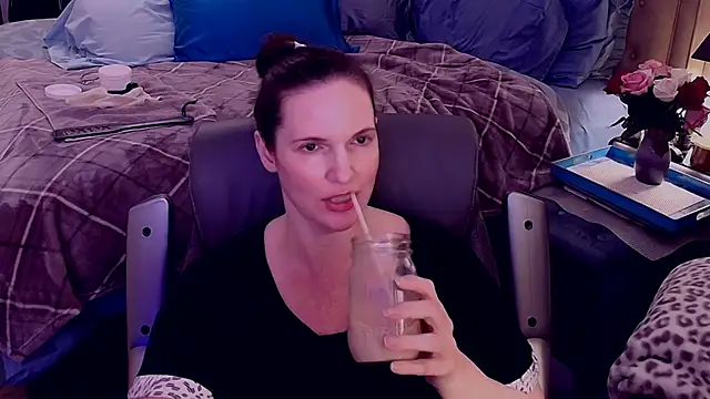 ninajaymes online show from February 2025 03:21:02 AM