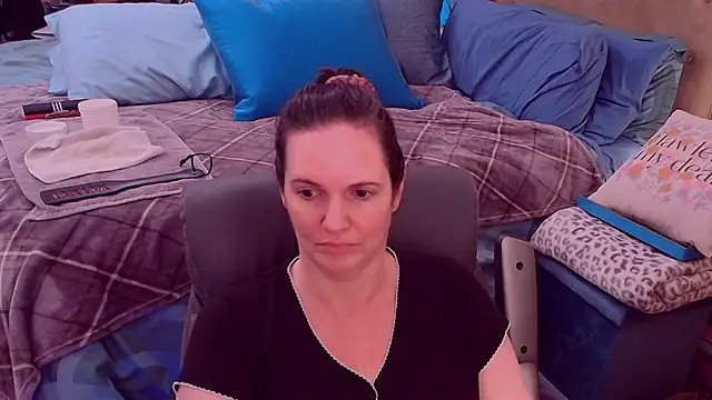 ninajaymes online show from November 2025 02:48:02 AM