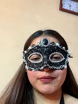 Snapshot of LiaDravenX chatting on November 2025 03:32:02 PM LiaDravenX online show from November 2025 03:32:02 PM