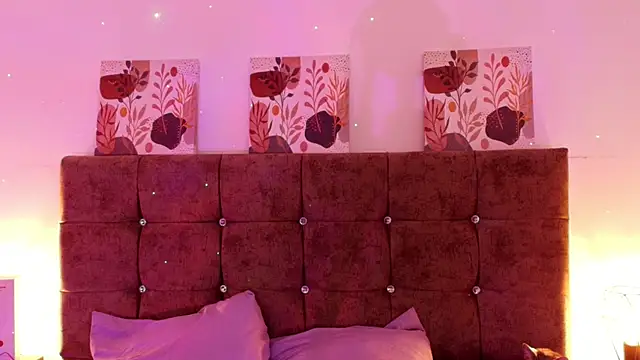 Snapshot of Dulce_Bella_ chatting on September 2025 12:10:01 PM Dulce Bella online show from September 2025 12:10:01 PM